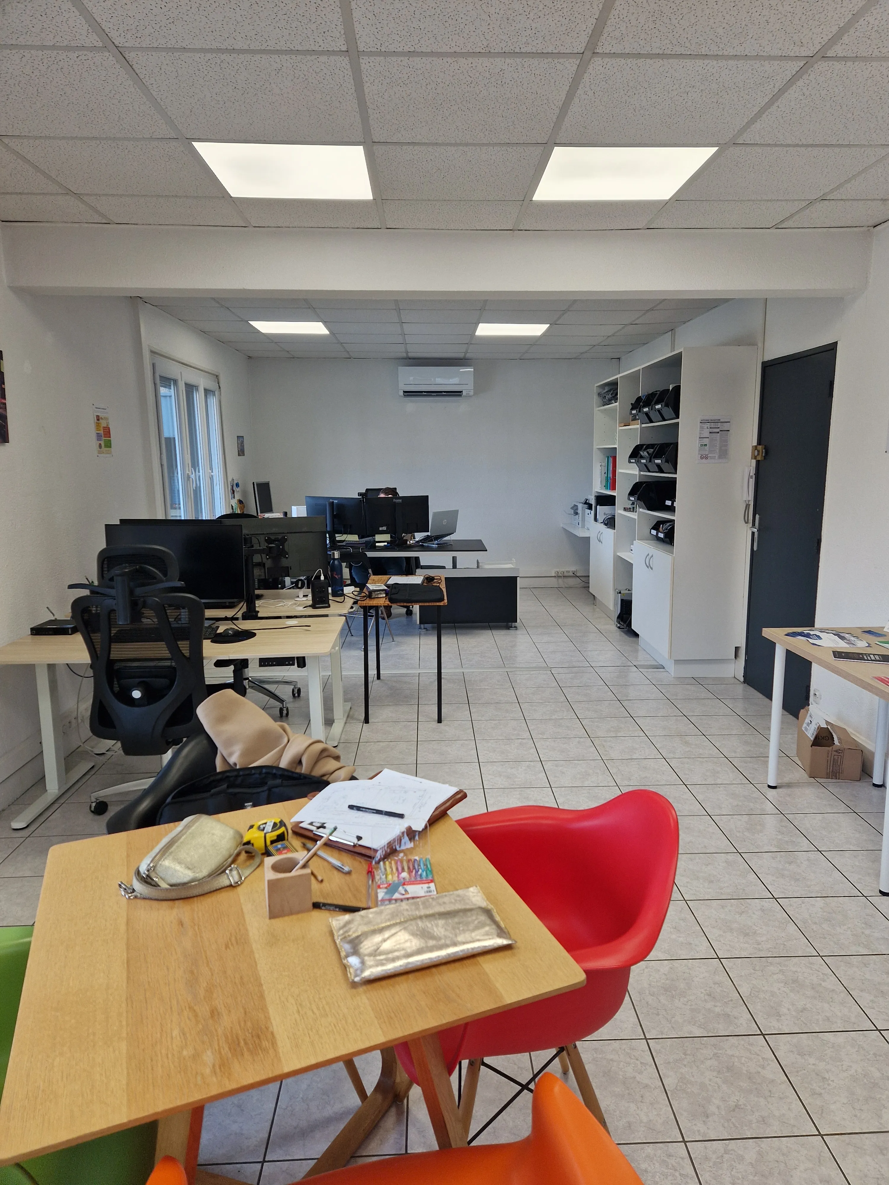 État initial des bureaux Garec avant aménagement à L'Étrat